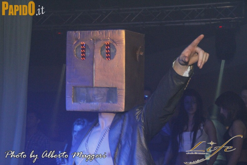 Sabato 07 Aprile - Life