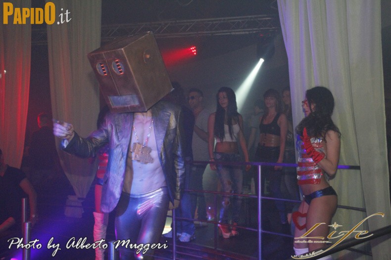 Sabato 07 Aprile - Life