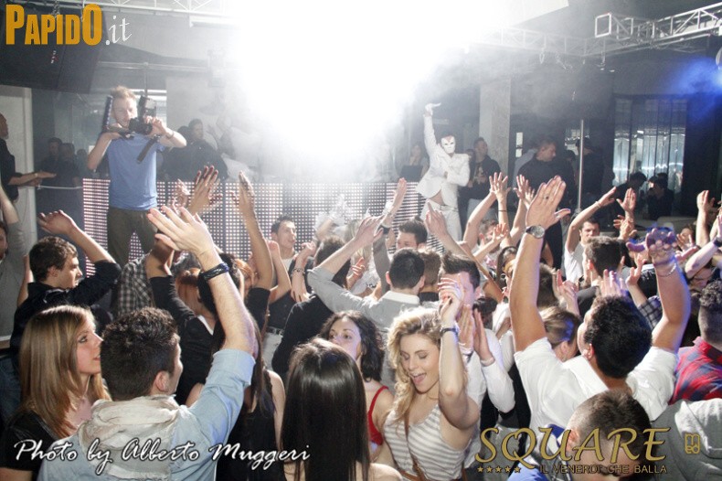 Venerdì 20 Aprile - Square
