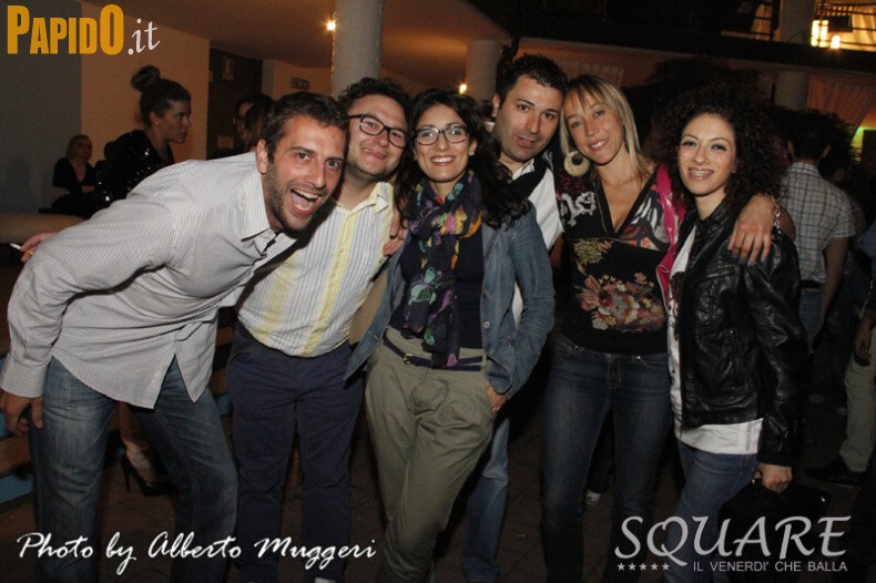 Venerdì 25 Maggio, Square