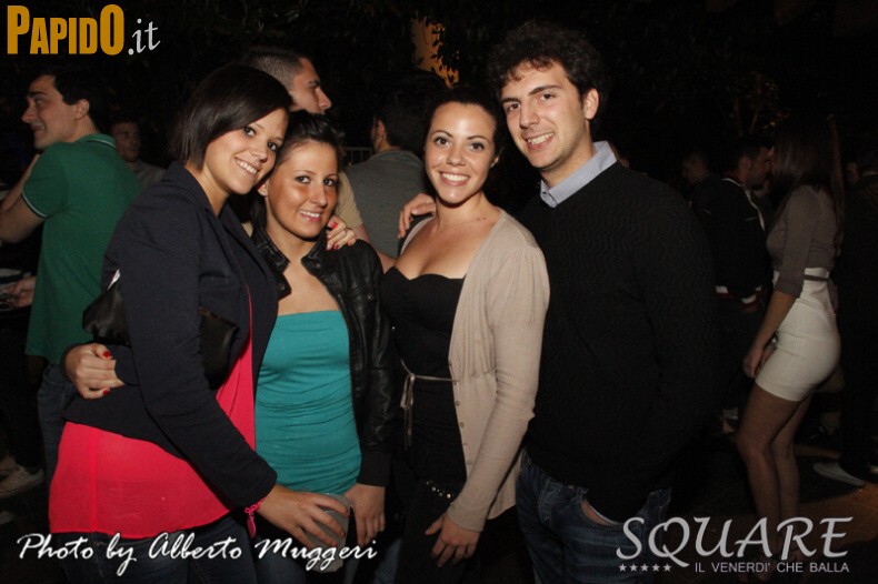 Venerdì 25 Maggio, Square