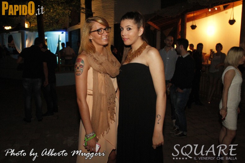 Venerdì 25 Maggio, Square