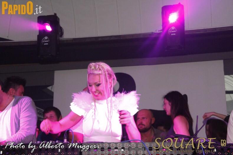 Venerdì 27 Aprile - Square