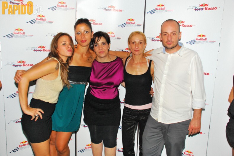 Sabato 08 Settembre al The Beach