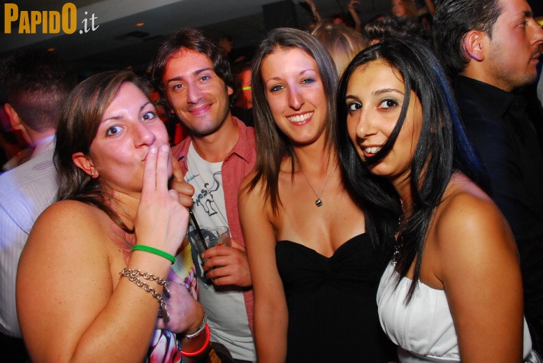 Venerdì 11 Maggio - The Beach