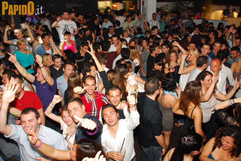 Venerdì 11 Maggio - The Beach
