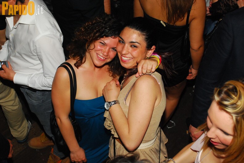 Venerdì 11 Maggio - The Beach