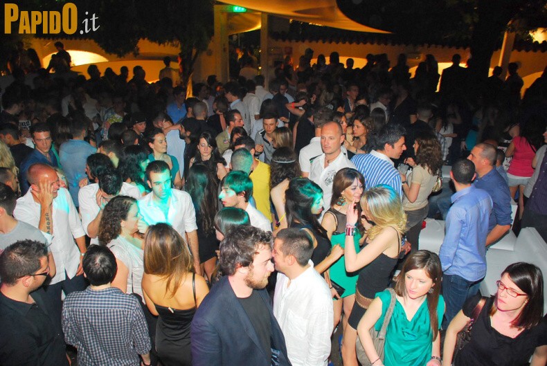 Venerdì 11 Maggio - The Beach