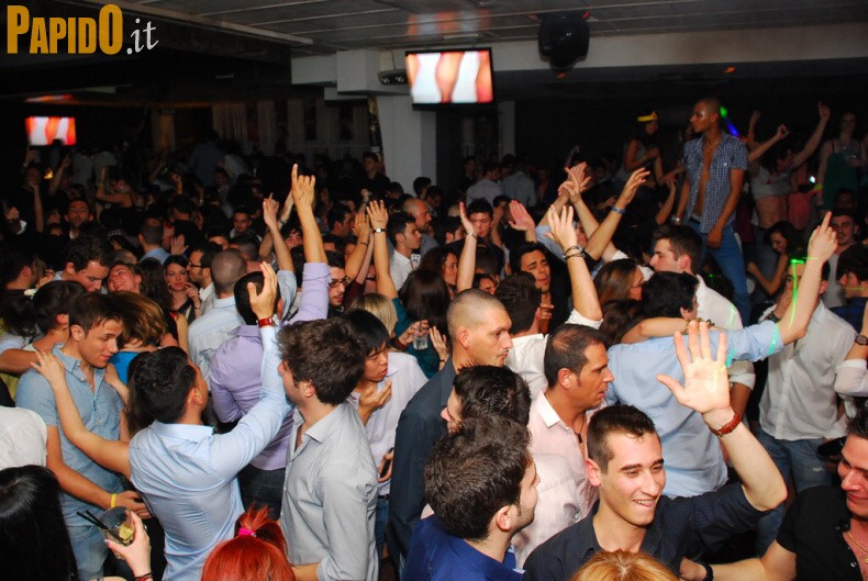 Venerdì 11 Maggio - The Beach