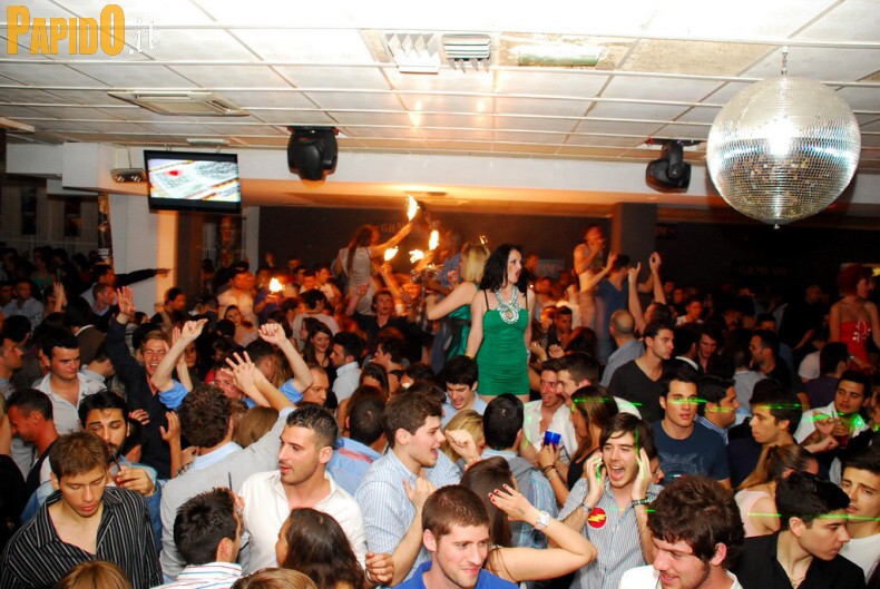 Venerdì 11 Maggio - The Beach