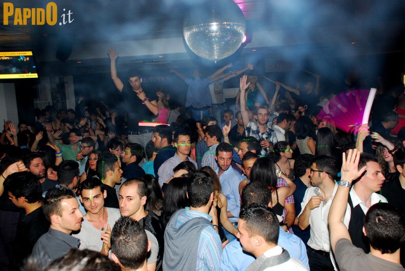 Venerdì 11 Maggio - The Beach