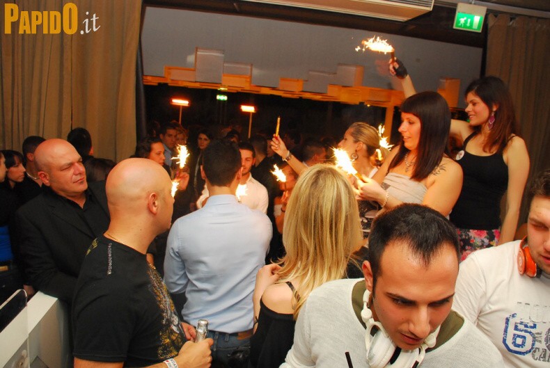 Venerdì 13 Aprile - The Beach
