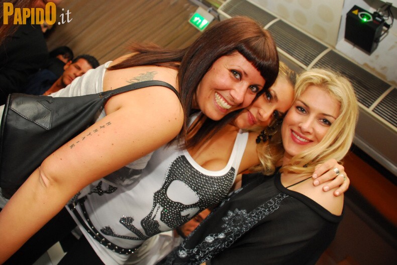 Venerdì 13 Aprile - The Beach