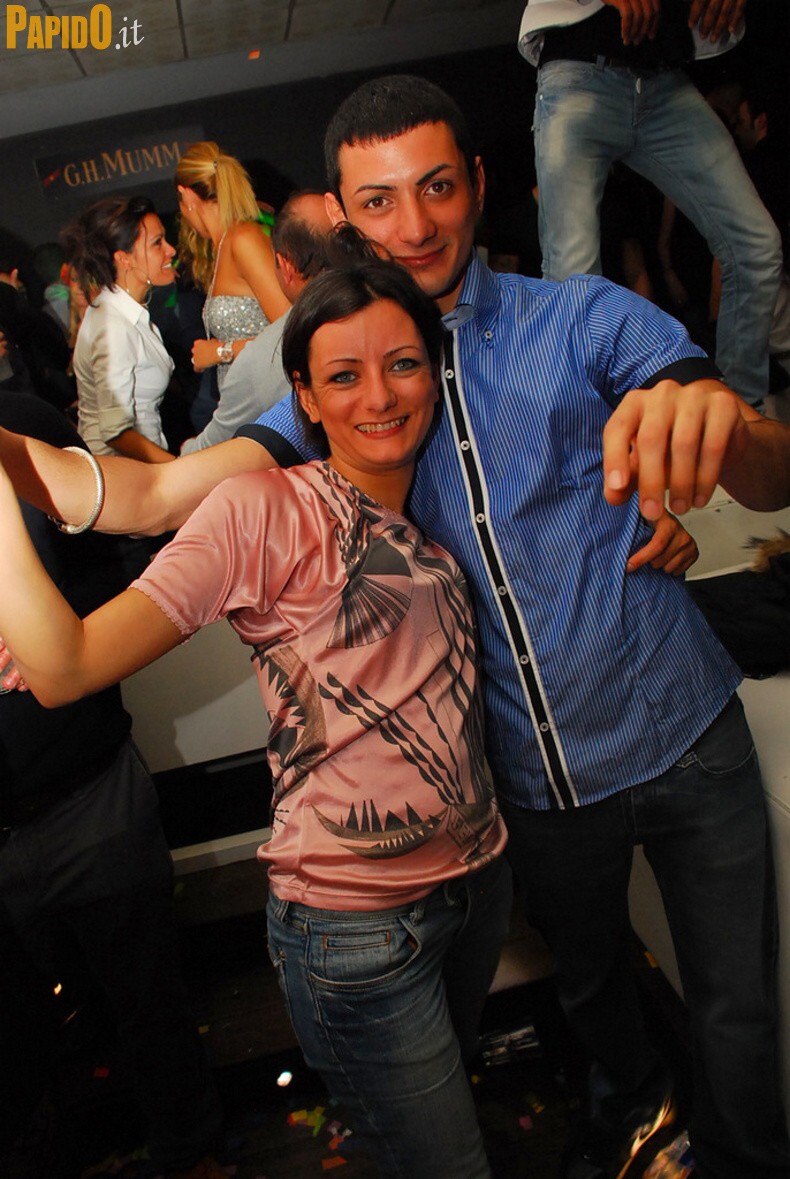 Venerdì 13 Aprile - The Beach