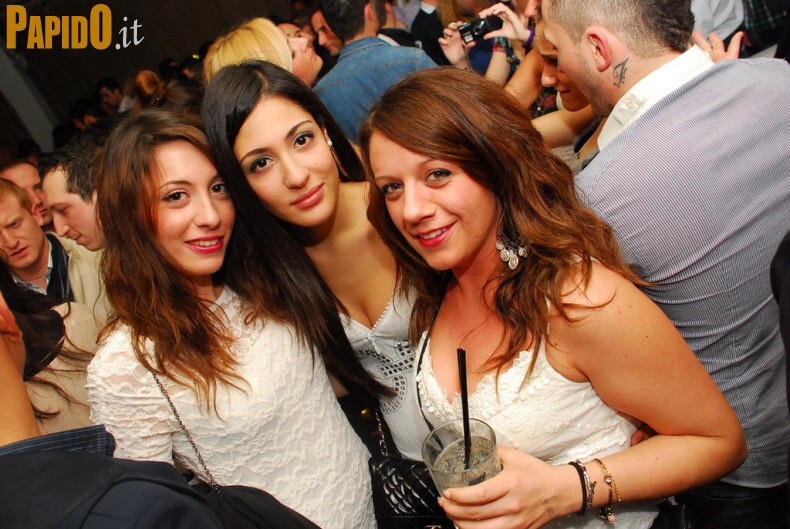 Venerdì 13 Aprile - The Beach