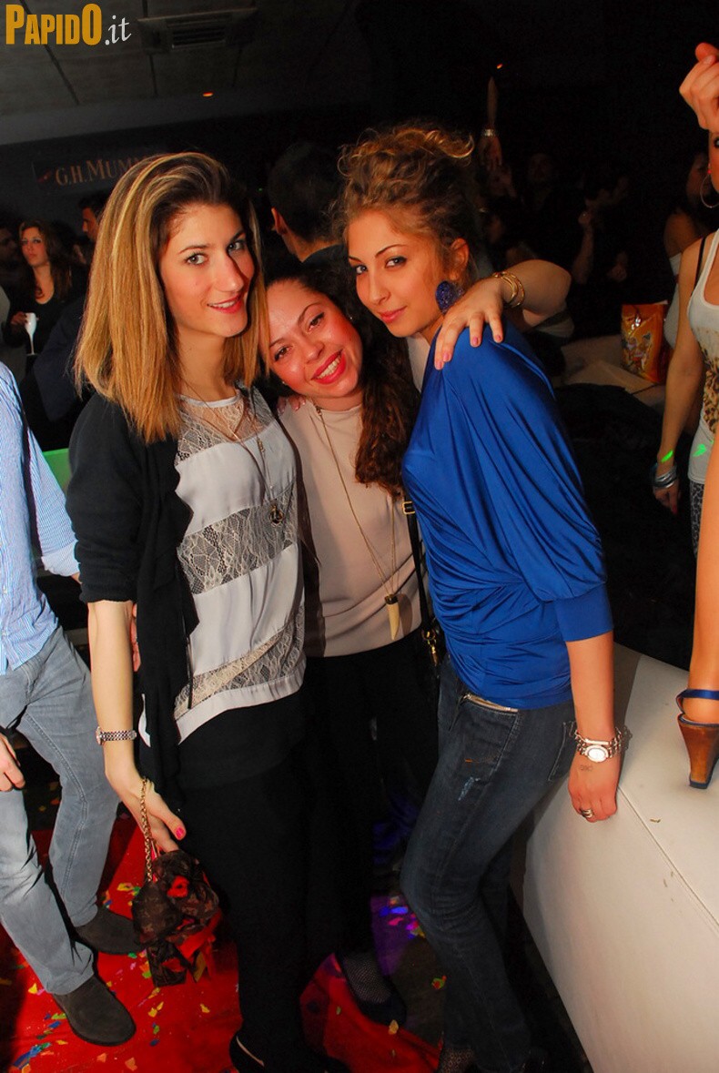Venerdì 13 Aprile - The Beach