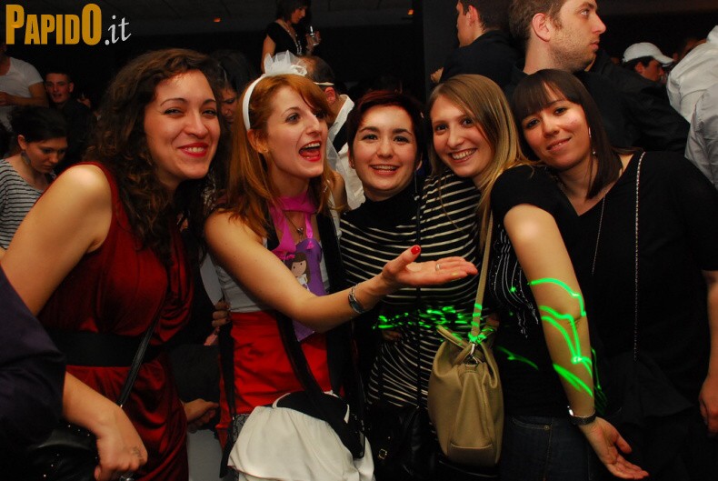 Sabato 14 Aprile - The Beach