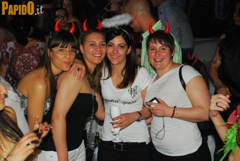 Sabato 16 Giugno - The Beach