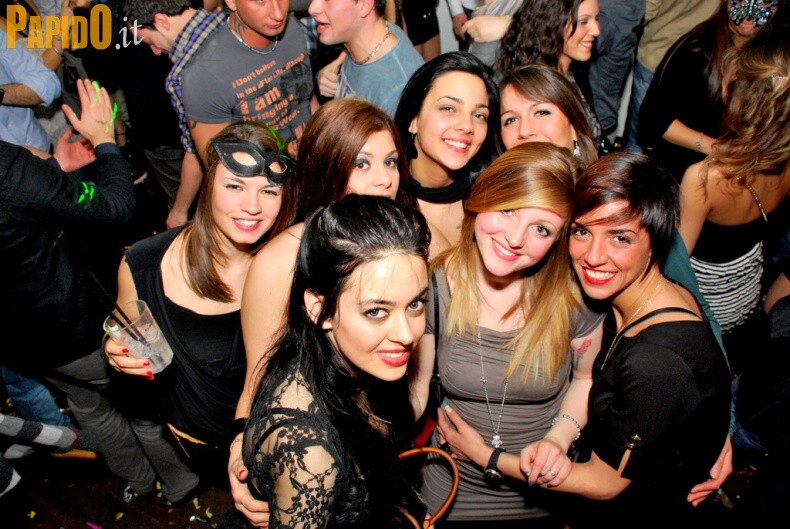 Venerdì 17 Febbraio - The Beach