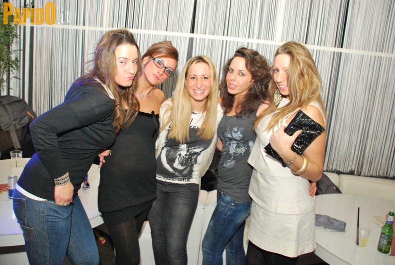 Sabato 17 Dicembre - The Beach