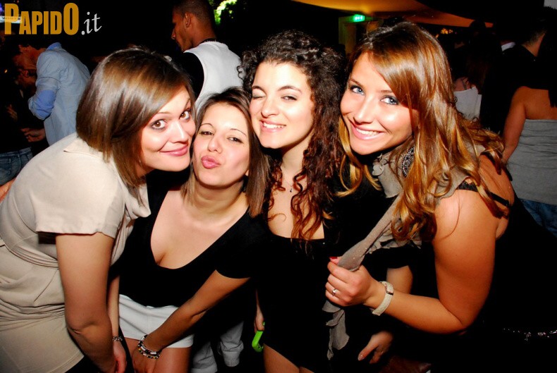 Venerdì 18 Maggio - The Beach