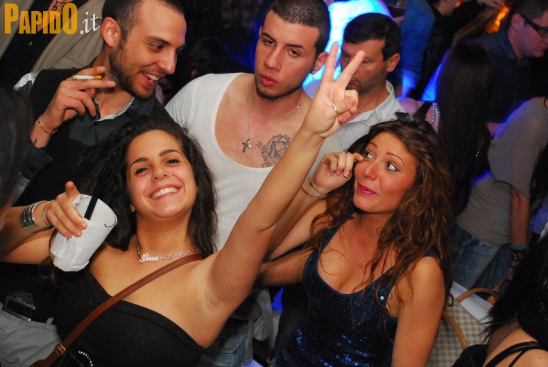 Venerdì 18 Maggio - The Beach
