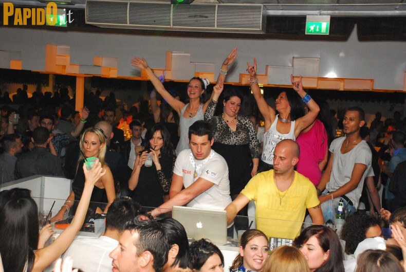 Sabato 19 Maggio - The Beach