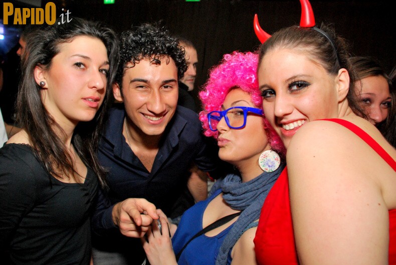 Venerdì 24 Febbraio - The Beach