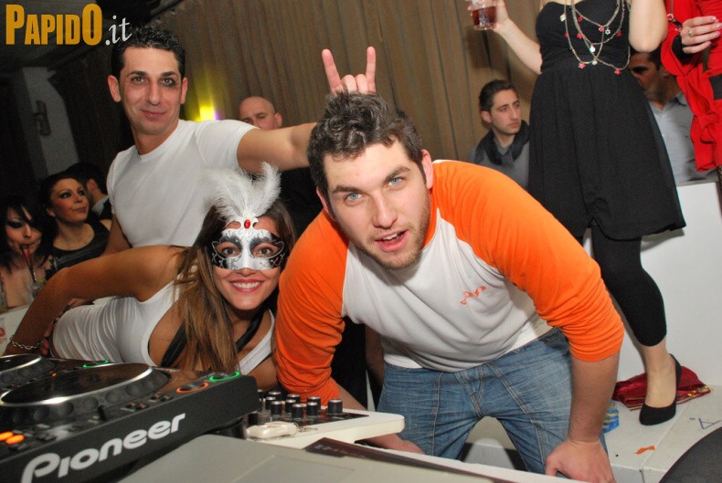 Sabato 25 Febbraio - The Beach