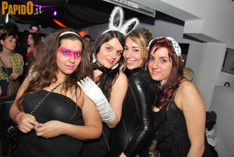 Sabato 25 Febbraio - The Beach