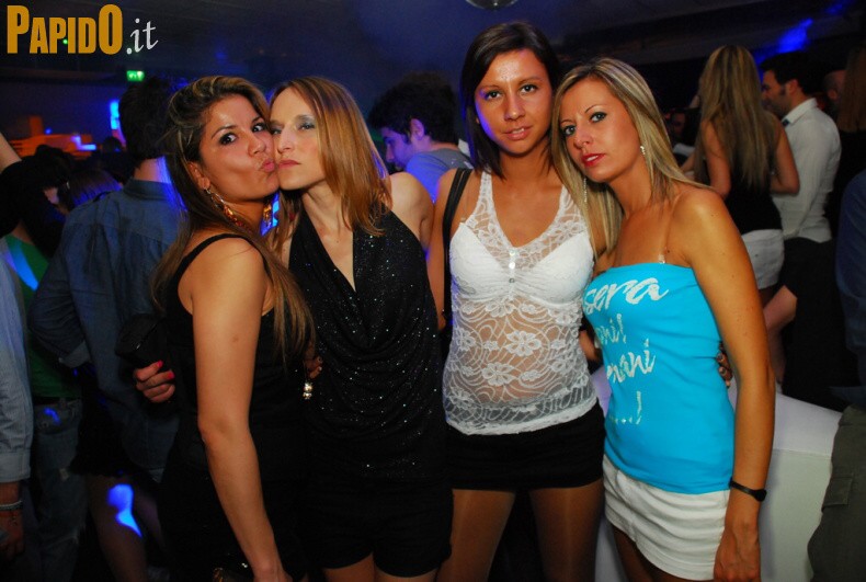 Venerdì 25 Maggio - The Beach