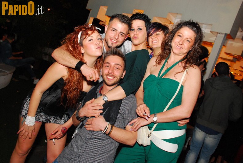 Venerdì 27 Aprile - The Beach