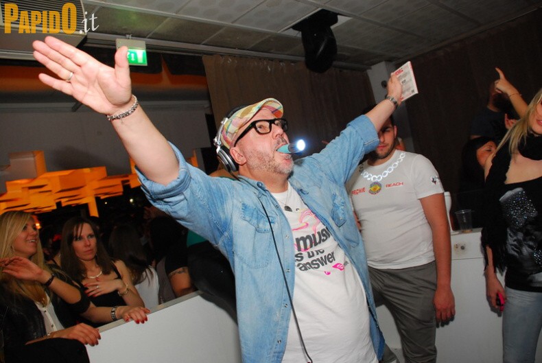 Venerdì 27 Aprile - The Beach