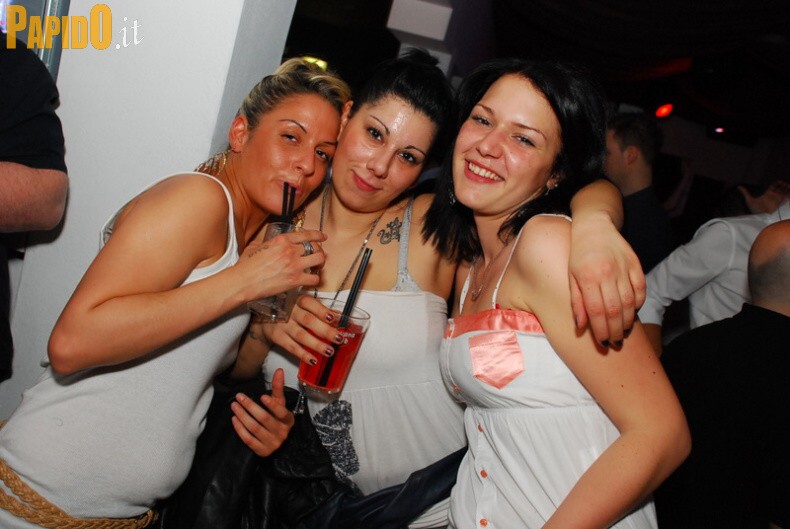 Sabato 28 Aprile - The Beach