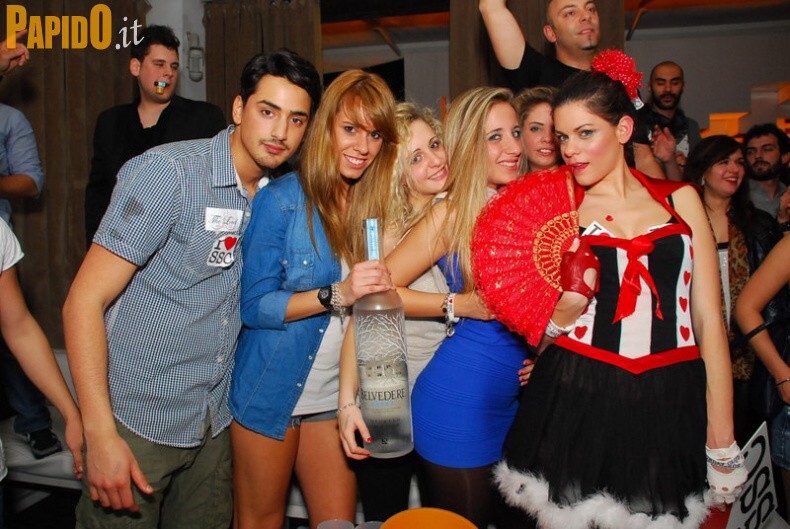 Lunedì 30 Aprile - The Beach