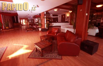 Le Jardin Au Bord Du Lac Milano